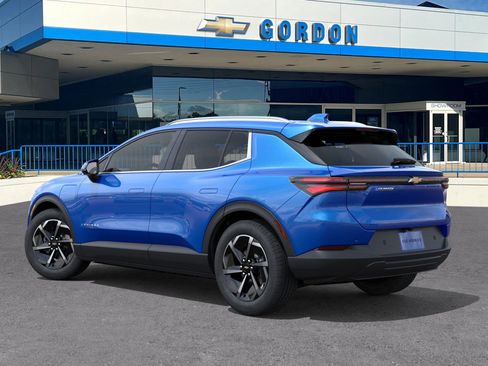 New 2026 Chevrolet Equinox EV LT image 3