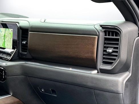 Used 2025 Chevrolet Silverado 1500 High Country w/ Midnight Edition image 21