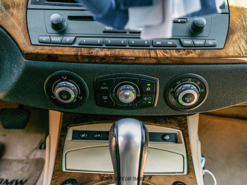 Used 2008 BMW Z4 3.0si image 46