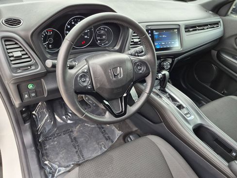 Certified 2022 Honda HR-V Sport image 10