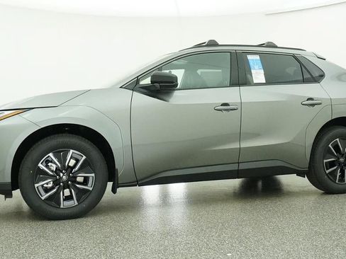 New 2026 Toyota bZ FWD image 18