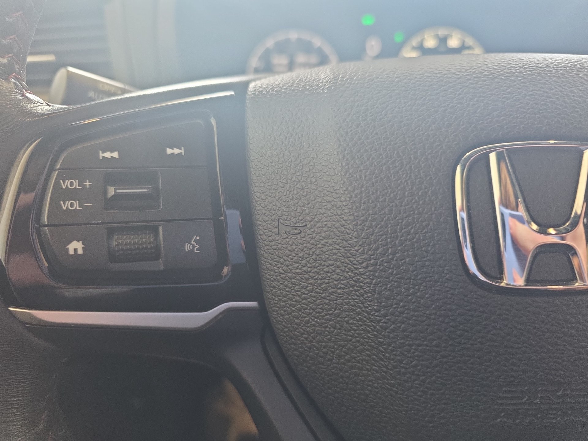 Used 2025 Honda Odyssey Sport-L image 17