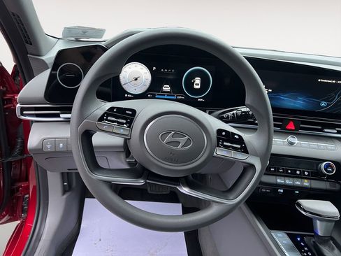 Certified 2024 Hyundai Elantra SEL image 14