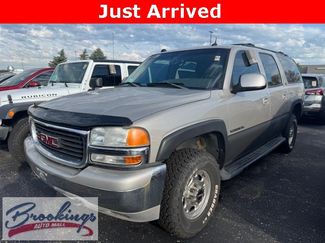 Used 2005 GMC Yukon XL 2500 SLT w/ SLT Preferred Equipment Group image 1