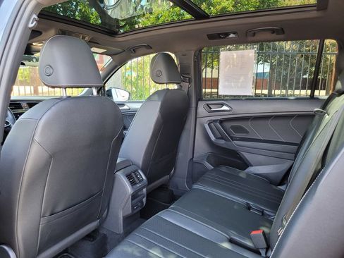 Used 2023 Volkswagen Tiguan SE R-Line FWD image 15