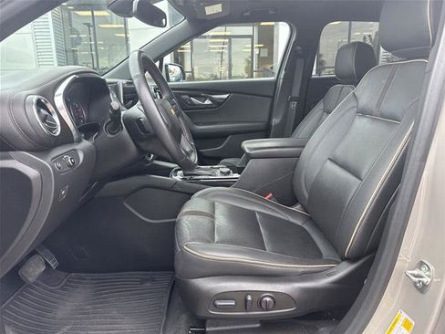 Used 2022 Chevrolet Blazer Premier FWD image 4