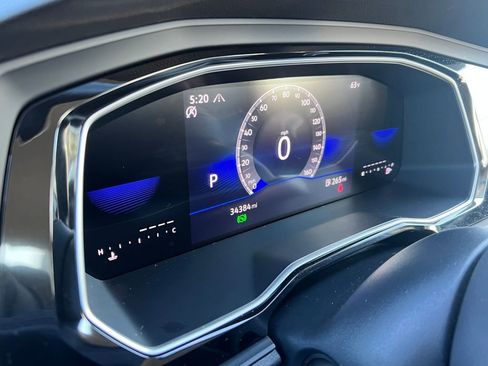 Used 2024 Volkswagen Jetta SE image 17