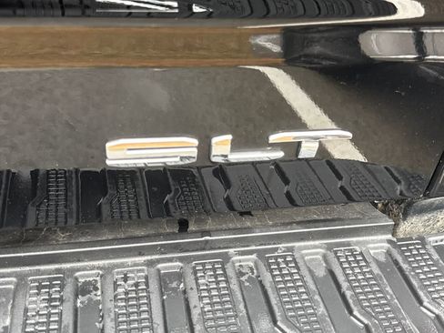 Used 2023 GMC Sierra 1500 SLT image 20