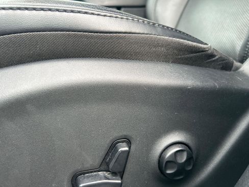 Used 2020 Jeep Cherokee Limited image 11