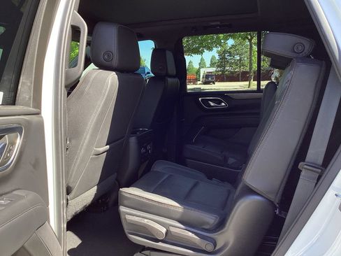 Used 2023 Chevrolet Tahoe High Country AWD/4WD image 18