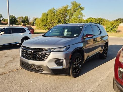 Used 2023 Chevrolet Traverse Premier w/ Redline Edition FWD image 1