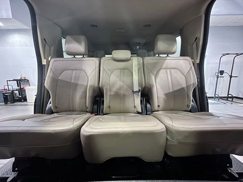 Used 2024 Ford Expedition Max Limited image 29