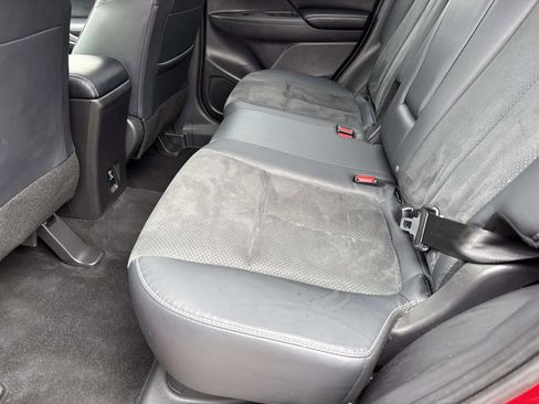 Used 2023 Mitsubishi Eclipse Cross SE image 14