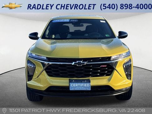 Certified 2024 Chevrolet Trax RS w/ Sunroof Package image 8