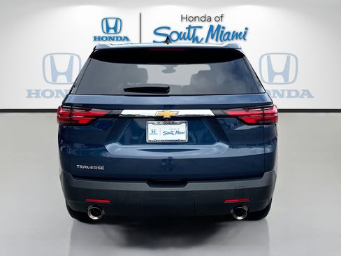 Used 2023 Chevrolet Traverse LS image 6