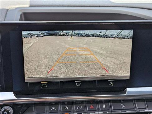 New 2025 Chevrolet Silverado 1500 LT w/ Z71 Off-Road Package image 11