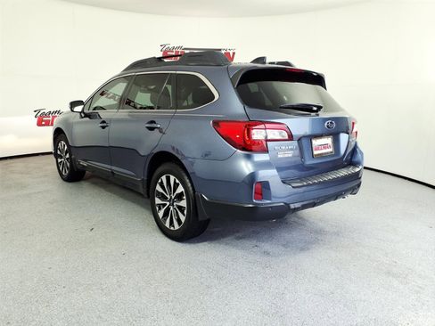 Used 2017 Subaru Outback 3.6R Limited image 9