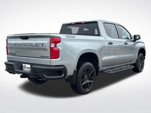 Used 2025 Chevrolet Silverado 1500 Custom Trail Boss w/ Dark Appearance Package AWD/4WD image 7