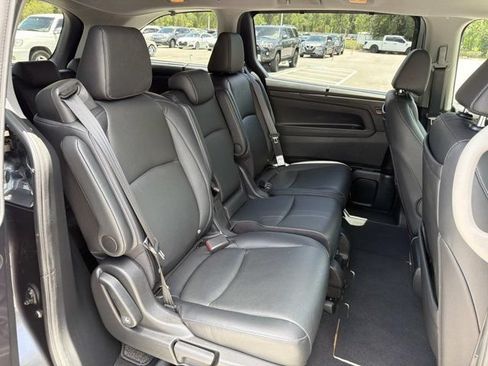 Used 2022 Honda Odyssey Touring image 18