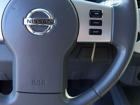 Used 2019 Nissan Frontier SV image 52