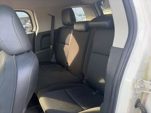 Used 2012 Toyota FJ Cruiser Base image 11