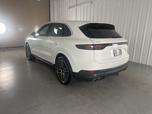 Used 2019 Porsche Cayenne S image 7