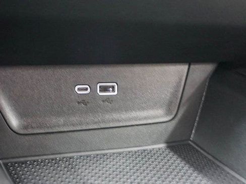 New 2026 Chevrolet Equinox ACTIV w/ Convenience Package III FWD image 28