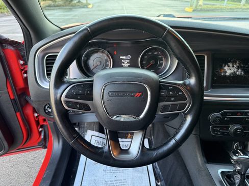 Used 2021 Dodge Charger SXT w/ Leather Interior Group image 17
