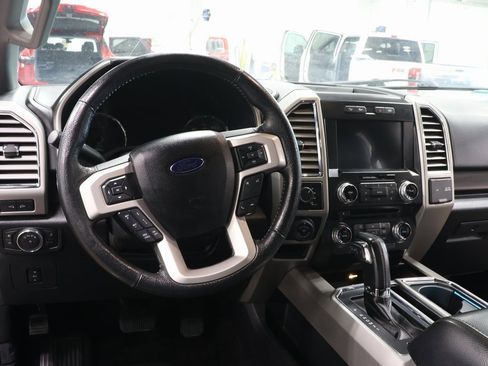 Used 2016 Ford F150 Lariat w/ Equipment Group 502A Luxury image 8