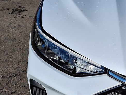 Used 2025 Ford Escape ST-Line image 9