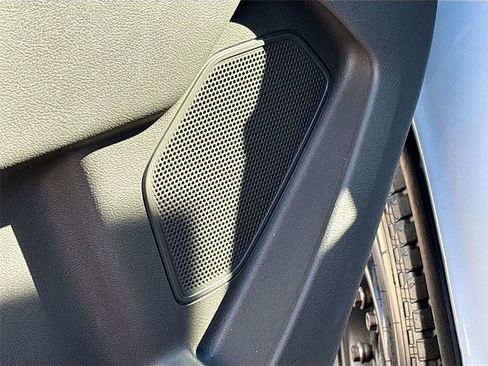 Used 2023 Ford Transit 350 XLT image 20