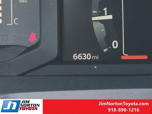 Used 2025 Toyota Tacoma SR image 17
