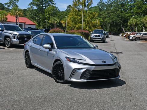 Certified 2026 Toyota Camry LE FWD image 6