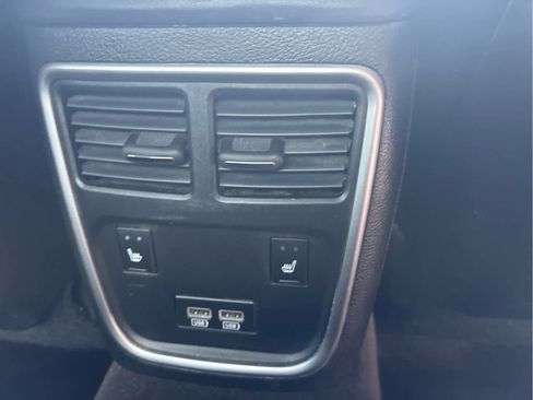 Used 2017 Dodge Charger R/T w/ Driver Convenience Group image 10