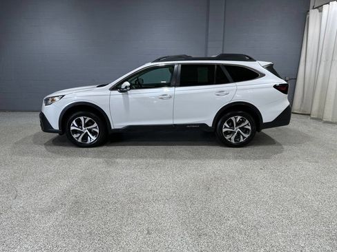 Used 2022 Subaru Outback Limited AWD/4WD image 5