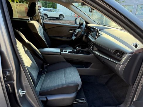 Used 2023 Nissan Rogue SV image 27