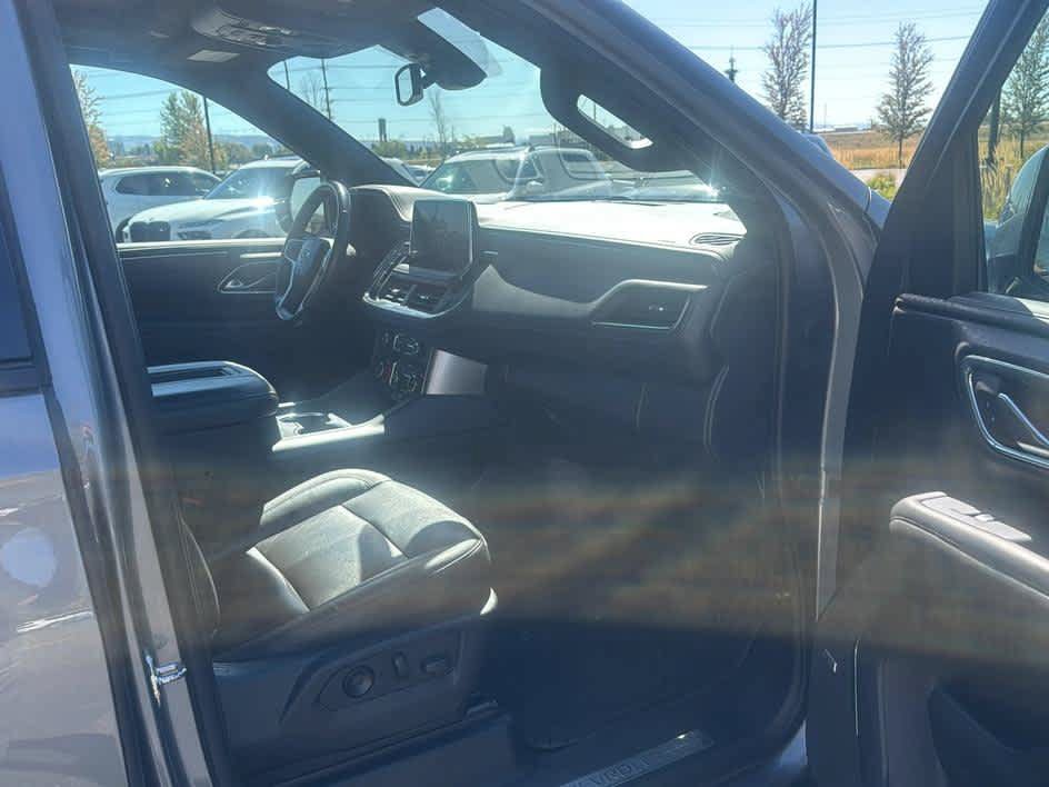 Used 2021 Chevrolet Suburban Z71 w/ Rear Media and Nav Package AWD/4WD image 24