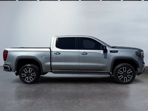 Used 2023 GMC Sierra 1500 AT4 w/ AT4 Premium Package AWD/4WD image 2