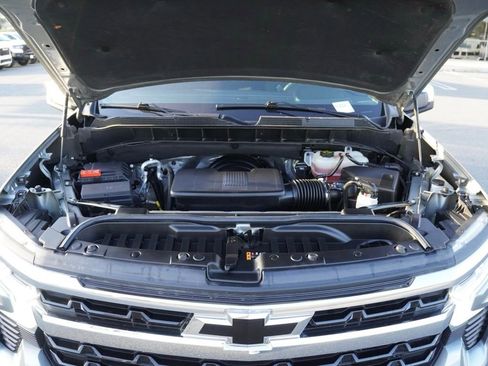 Used 2023 Chevrolet Silverado 1500 LT image 24