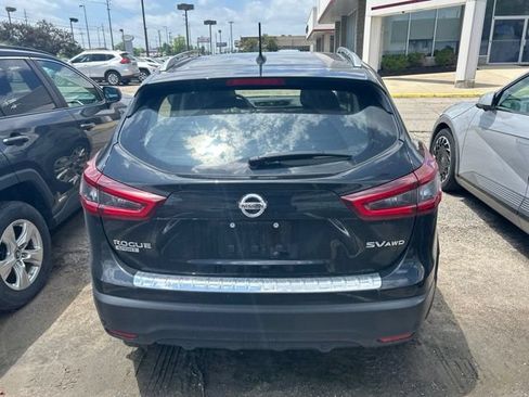 Used 2021 Nissan Rogue Sport SV AWD/4WD image 3