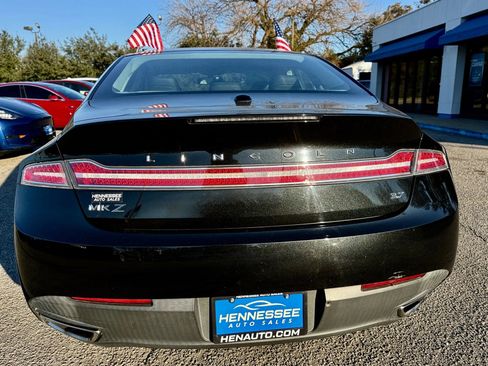 Used 2013 Lincoln MKZ image 30