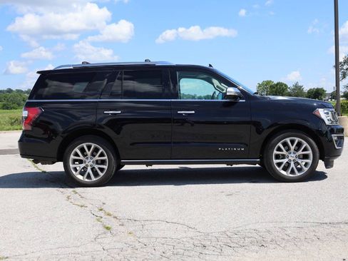 Used 2019 Ford Expedition Platinum AWD/4WD image 7
