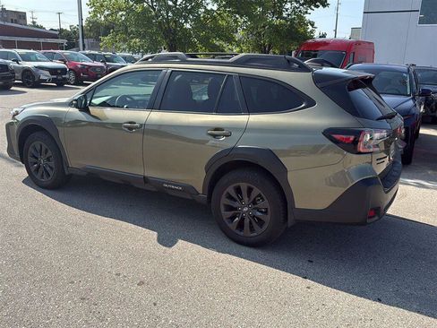 Used 2025 Subaru Outback Onyx Edition AWD/4WD image 13