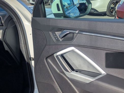 Used 2021 Audi Q3 2.0T Premium w/ Convenience Package image 38