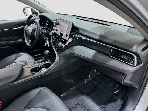 Used 2024 Toyota Camry SE FWD image 28