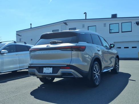 Certified 2023 INFINITI QX60 Sensory w/ Cargo Package AWD/4WD image 4