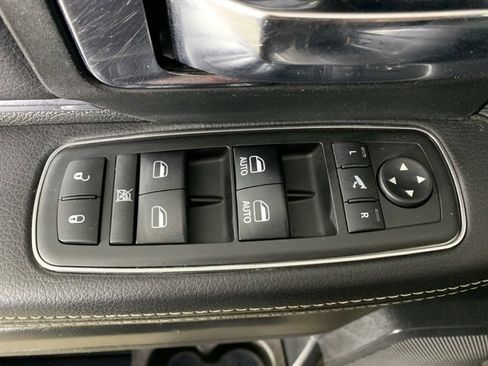 Used 2018 RAM 2500 Laramie w/ Sport Appearance Group image 28