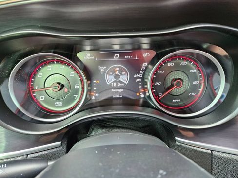 Used 2018 Dodge Charger SXT RWD image 20