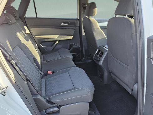 Used 2021 Volkswagen Atlas Cross Sport S image 13