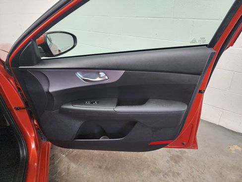 Used 2022 Kia Forte LXS FWD image 29